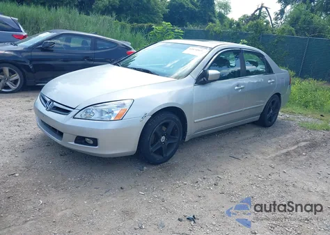 2007 Honda Accord 3.0 Ex z USA, uszkodzony, nr VIN 1HGCM66577A012689